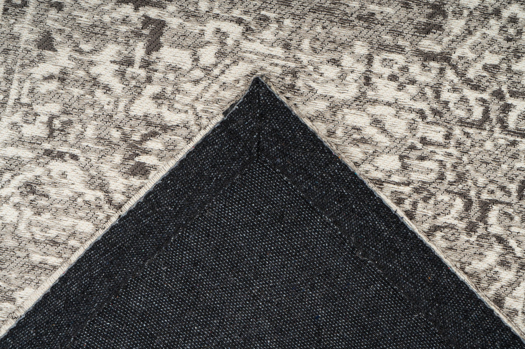 Hochwertiger Teppich aus 100% Polyester